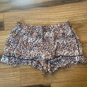 Victoria’s Secret leopard print pajama shorts small